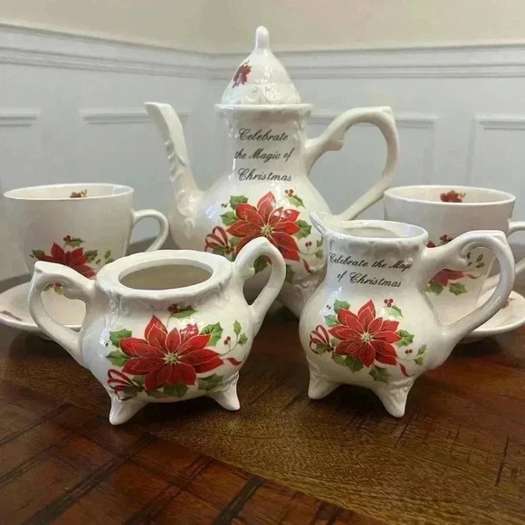 6 Piece Stoneware Tea Set Celebrate Christmas Pointsetta Dishwasher & Micro Safe - Picture 1 of 2